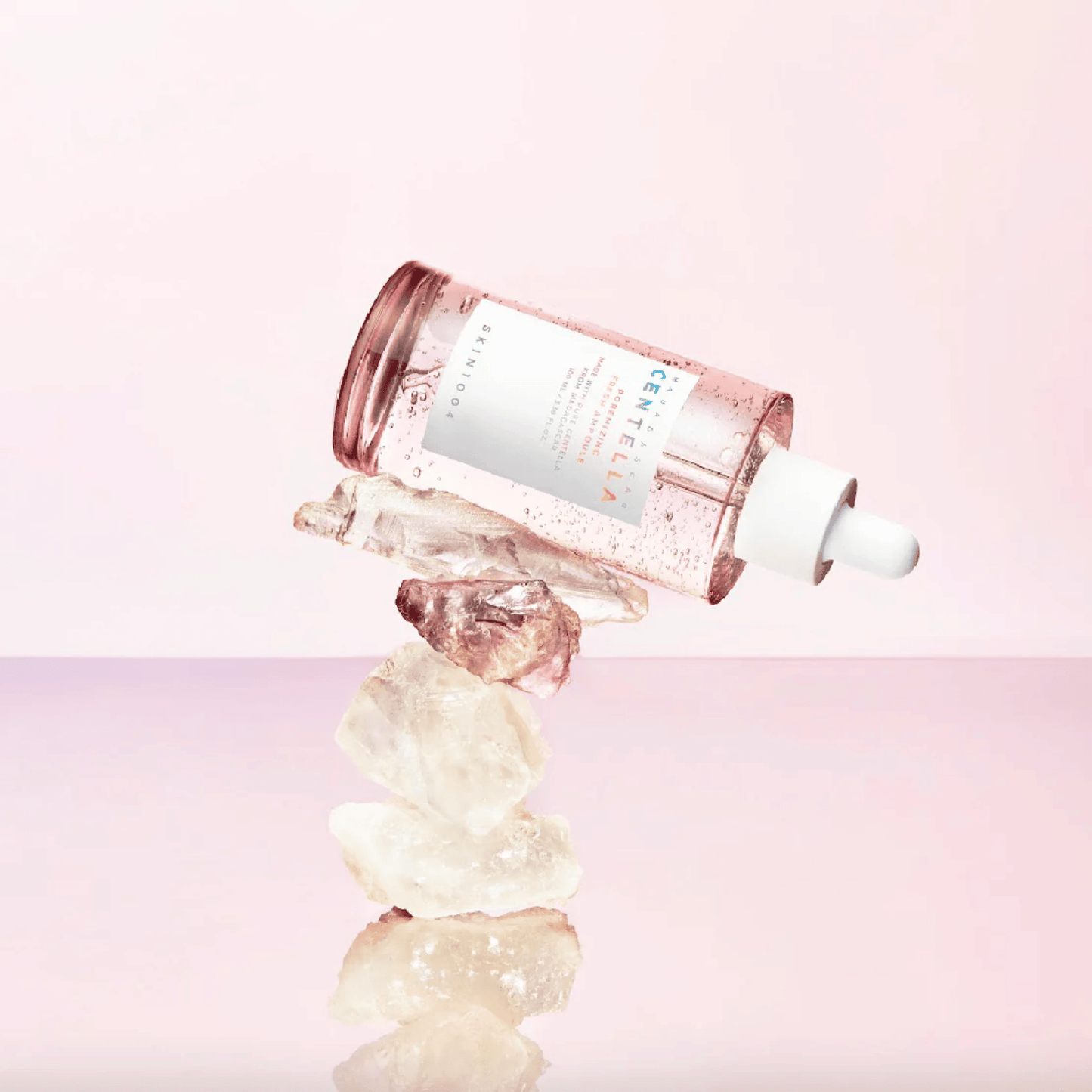 Madagascar Centella Poremizing Fresh Ampoule for pore minimizing and skin soothing, enriched with Centella Asiatica for smooth and hydrated skin