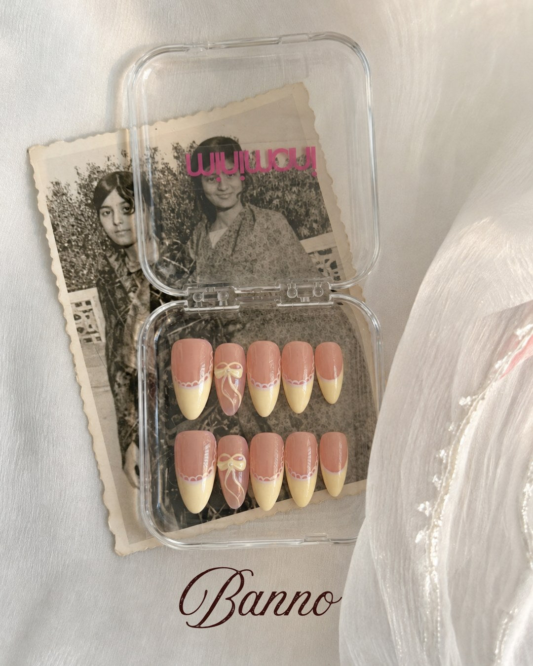 Minimani Banno press-on nails in gift box