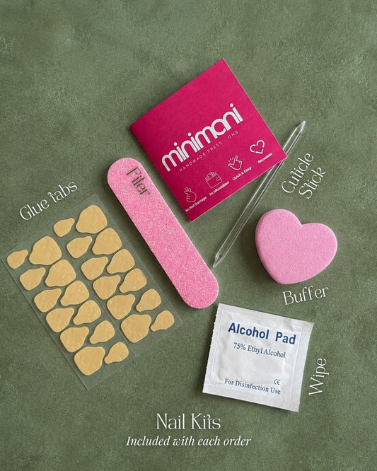 Minimani press-on nail kit contents